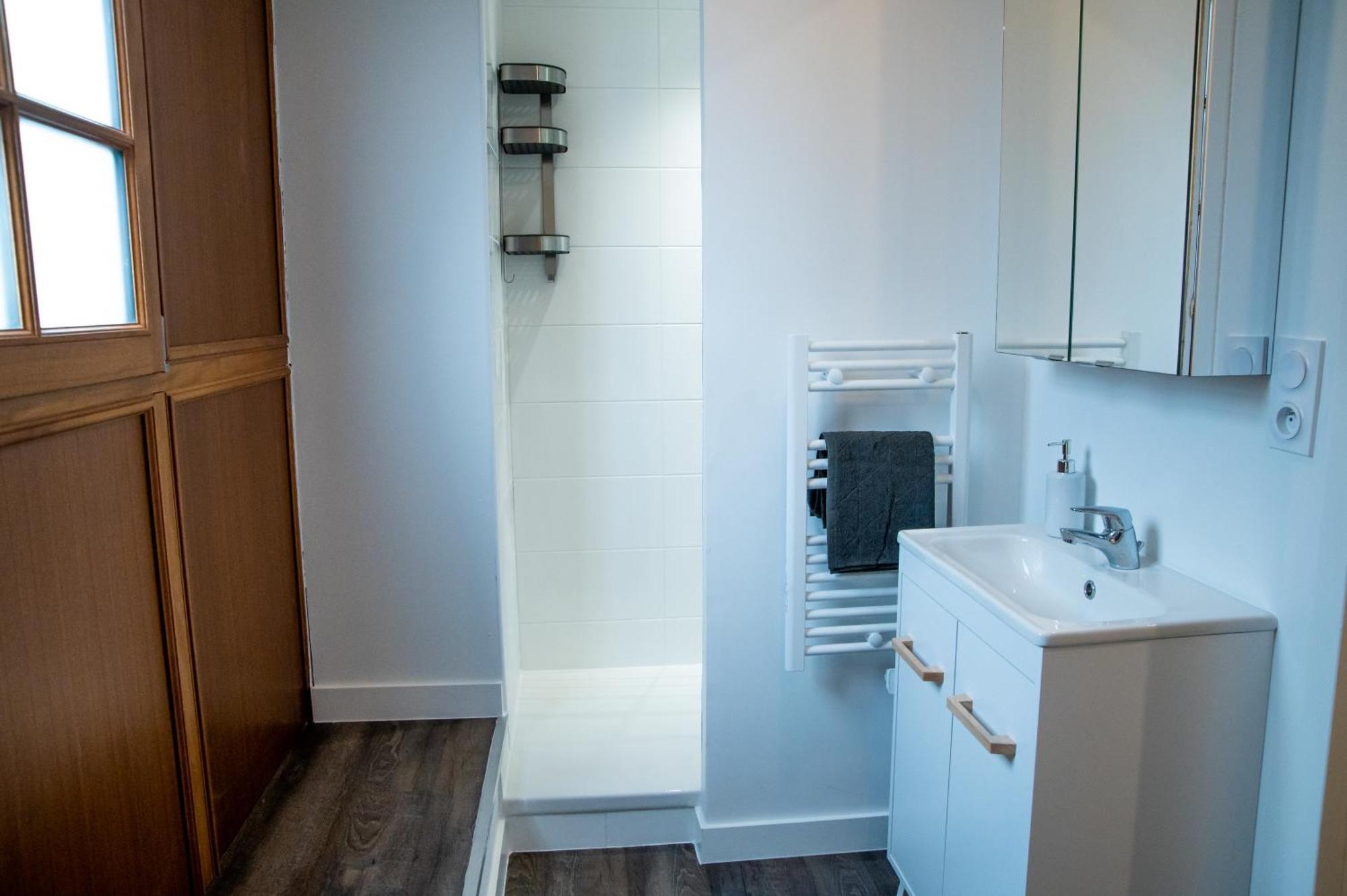 Les studios propres et tout équipés Brest Habitación foto